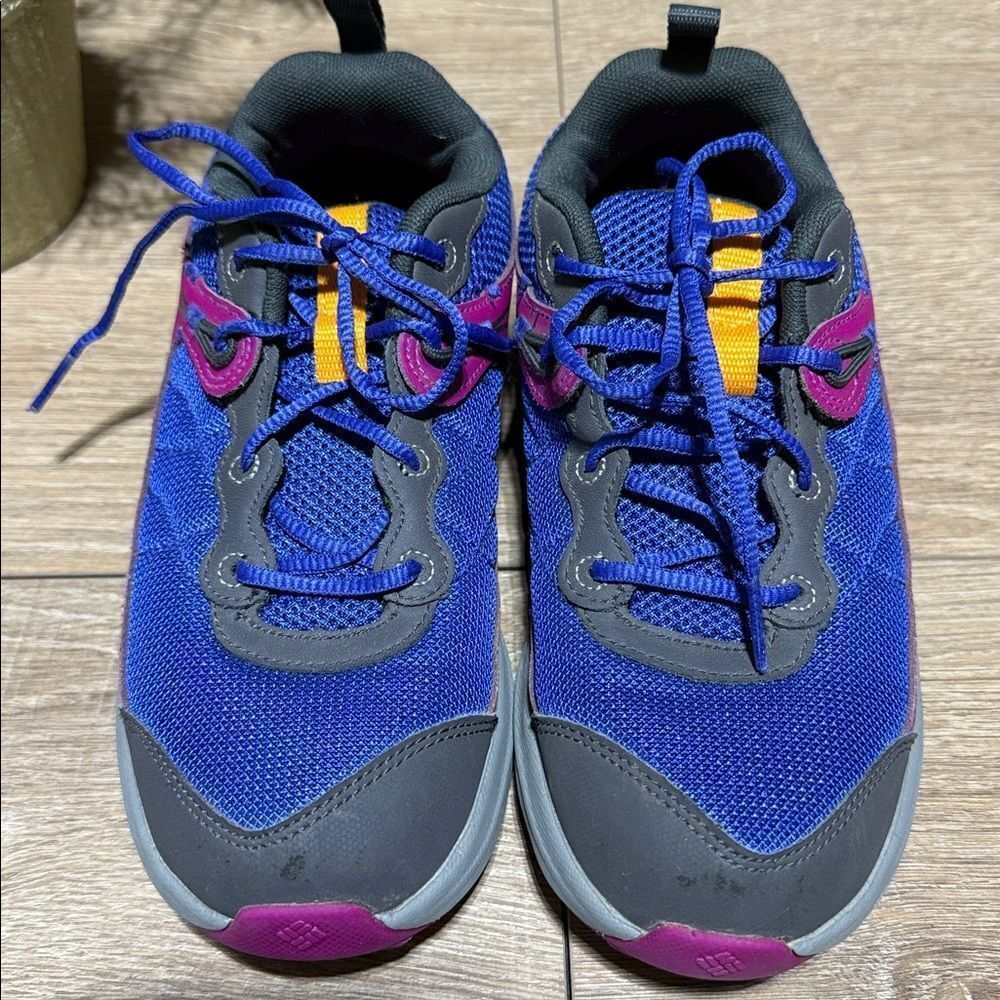 COLUMBIA HIKING TENNIS SHOES SIZE 4 PERFECT CONDITION - Picture 3 of 7